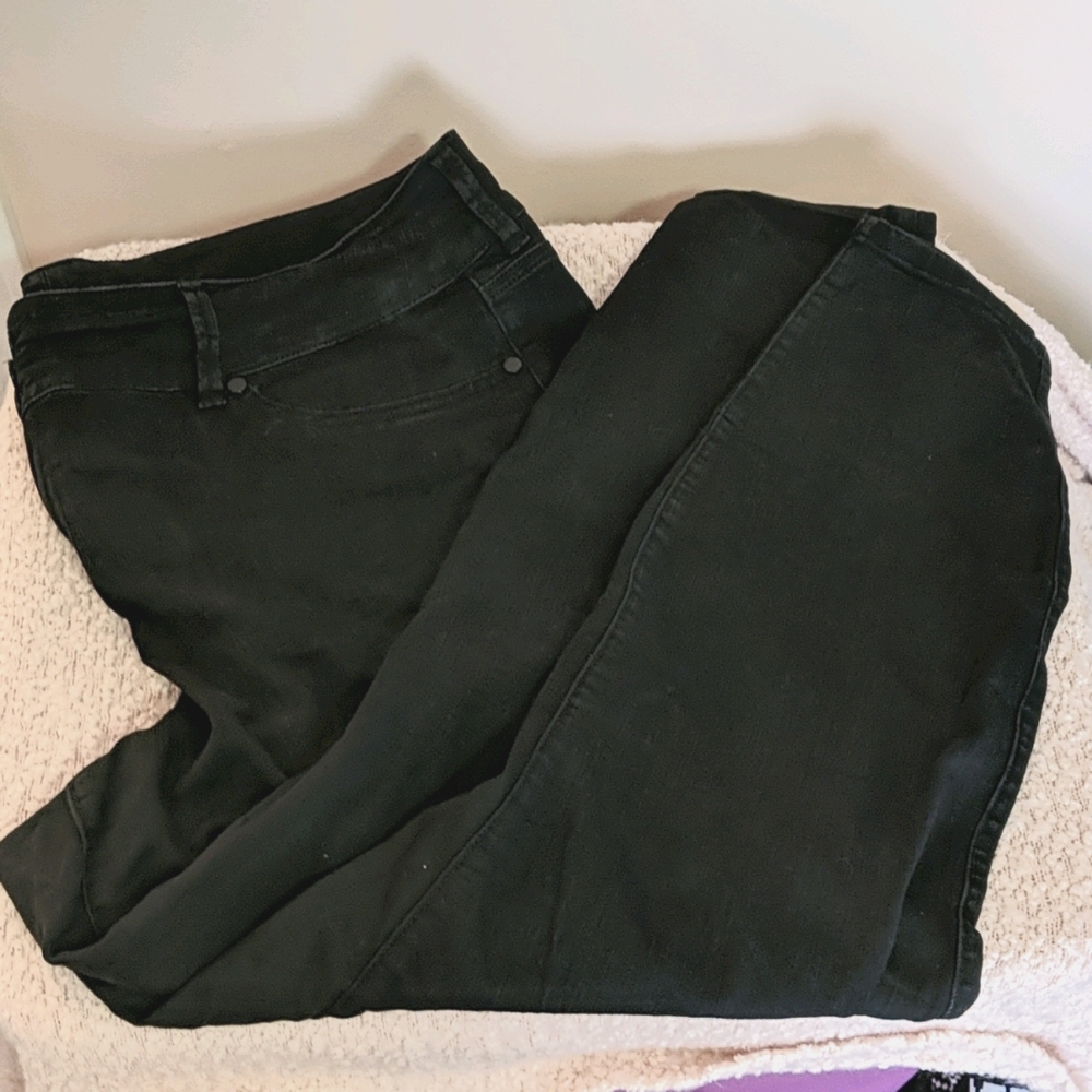 Torrid Black-Wash Straight Leg Jeans - ExUC